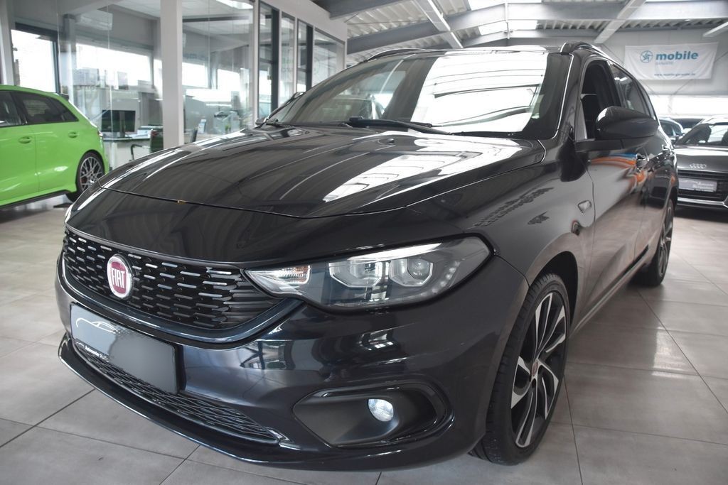Fiat Tipo S-Design BiXenon Navi Kamera Sitzheiz Tempo