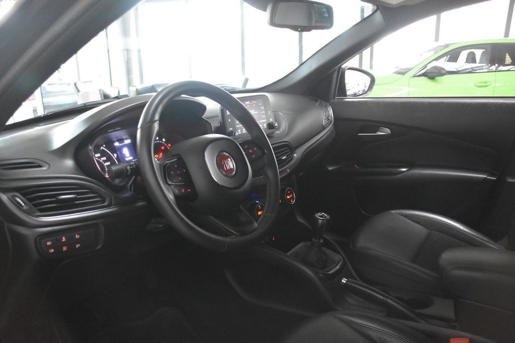 Fiat Tipo S-Design BiXenon Navi Kamera Sitzheiz Tempo