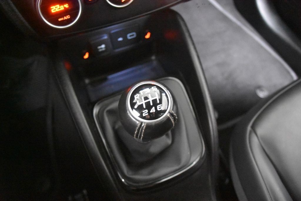 Fiat Tipo S-Design BiXenon Navi Kamera Sitzheiz Tempo