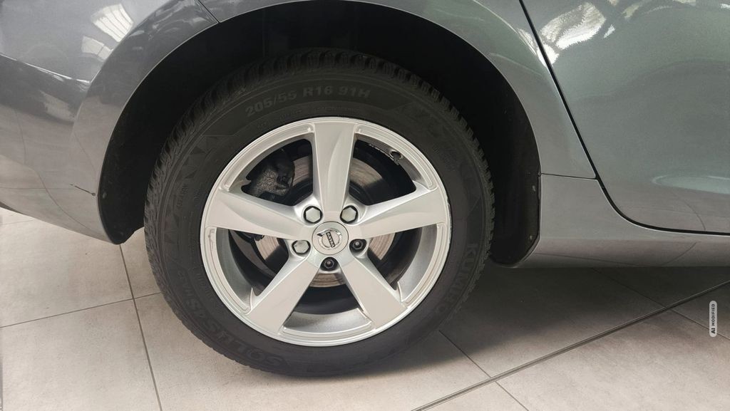 Volvo V40 Kinetic 1.Hand Navi Alu Allwetter