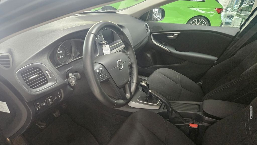 Volvo V40 Kinetic 1.Hand Navi Alu Allwetter