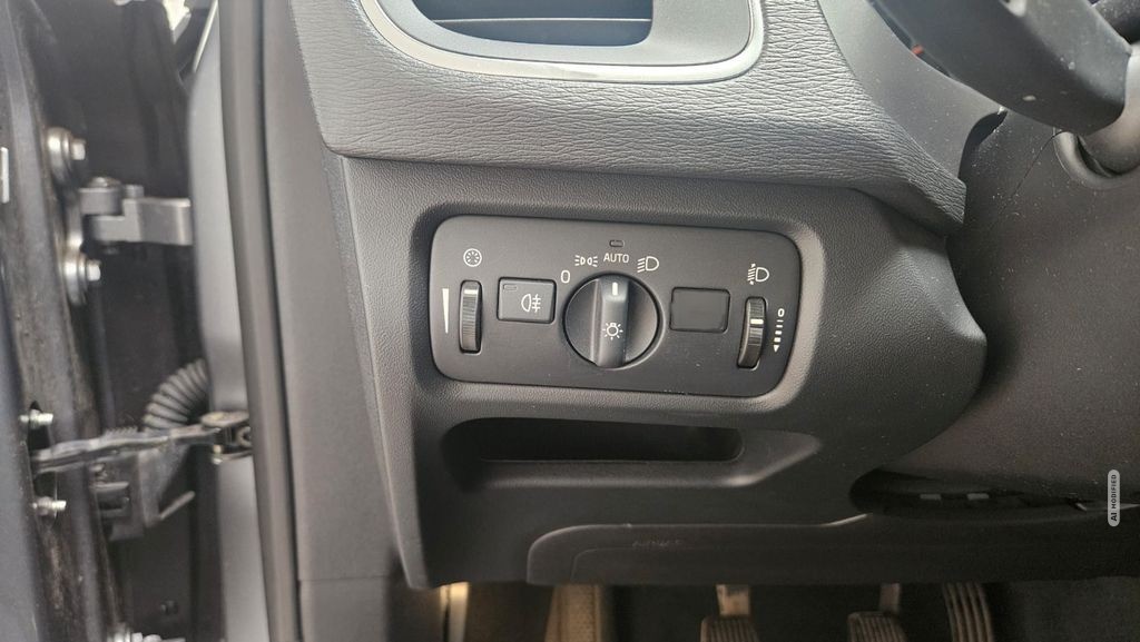 Volvo V40 Kinetic 1.Hand Navi Alu Allwetter