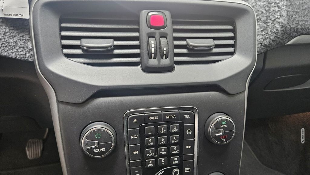 Volvo V40 Kinetic 1.Hand Navi Alu Allwetter