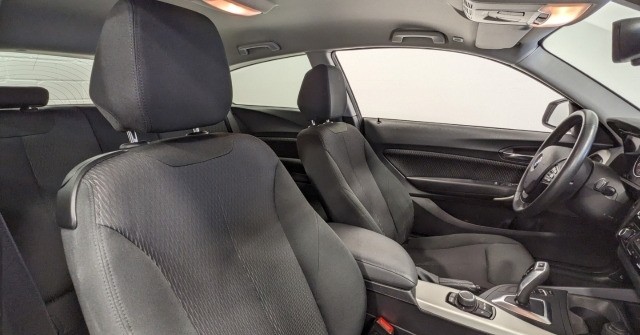 BMW 118 i Advantage LED PDC Klima SHZ Tempomat