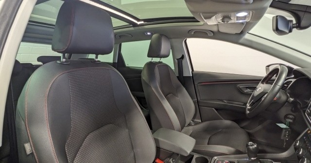 Seat Leon ST FR 1.5 TSI LED Pano Navi SHZ Klima PDC