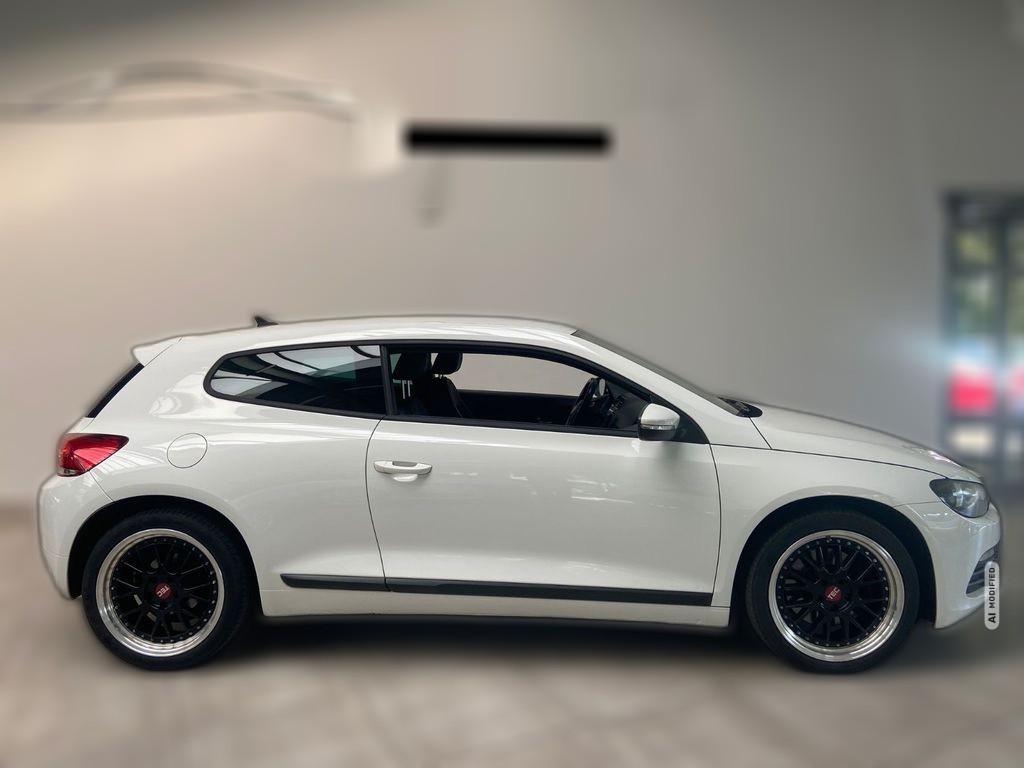 Volkswagen Scirocco 2.0 TSI Bi-Xen Navi TEC-Felgen SHZ PDC