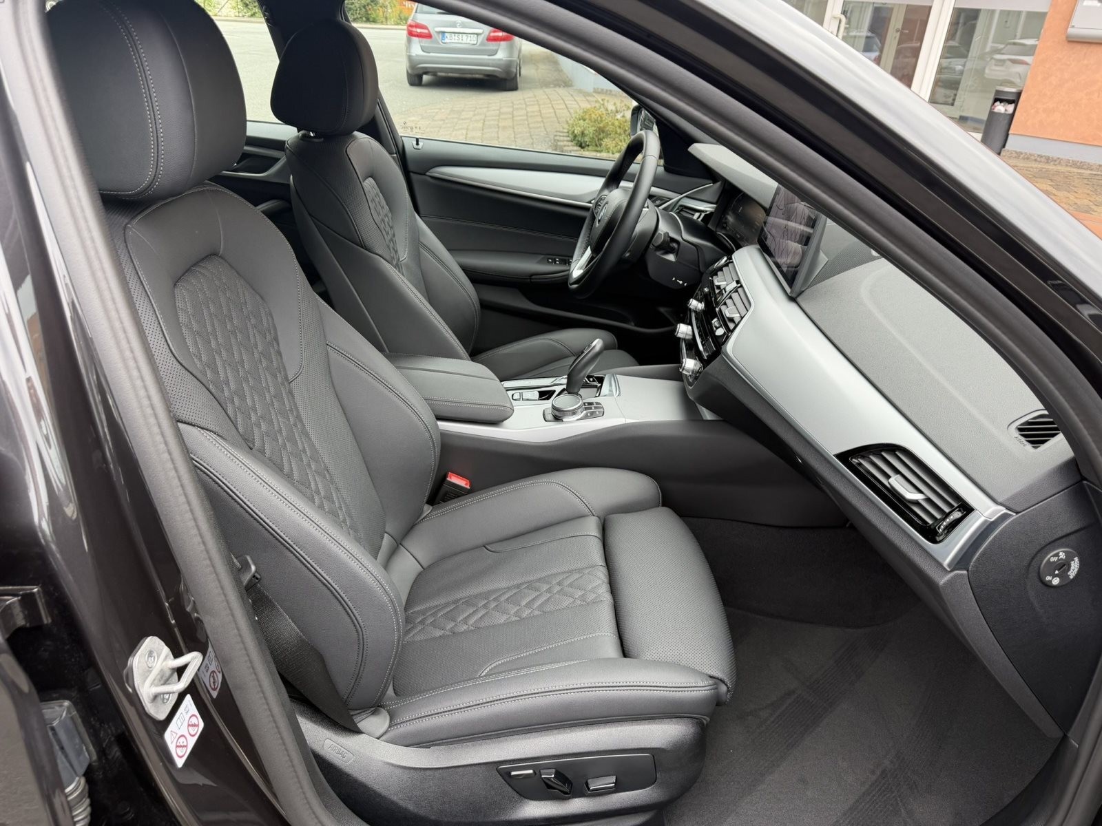 BMW 520 Touring Sport LiveCockpit Prof LED SHZ