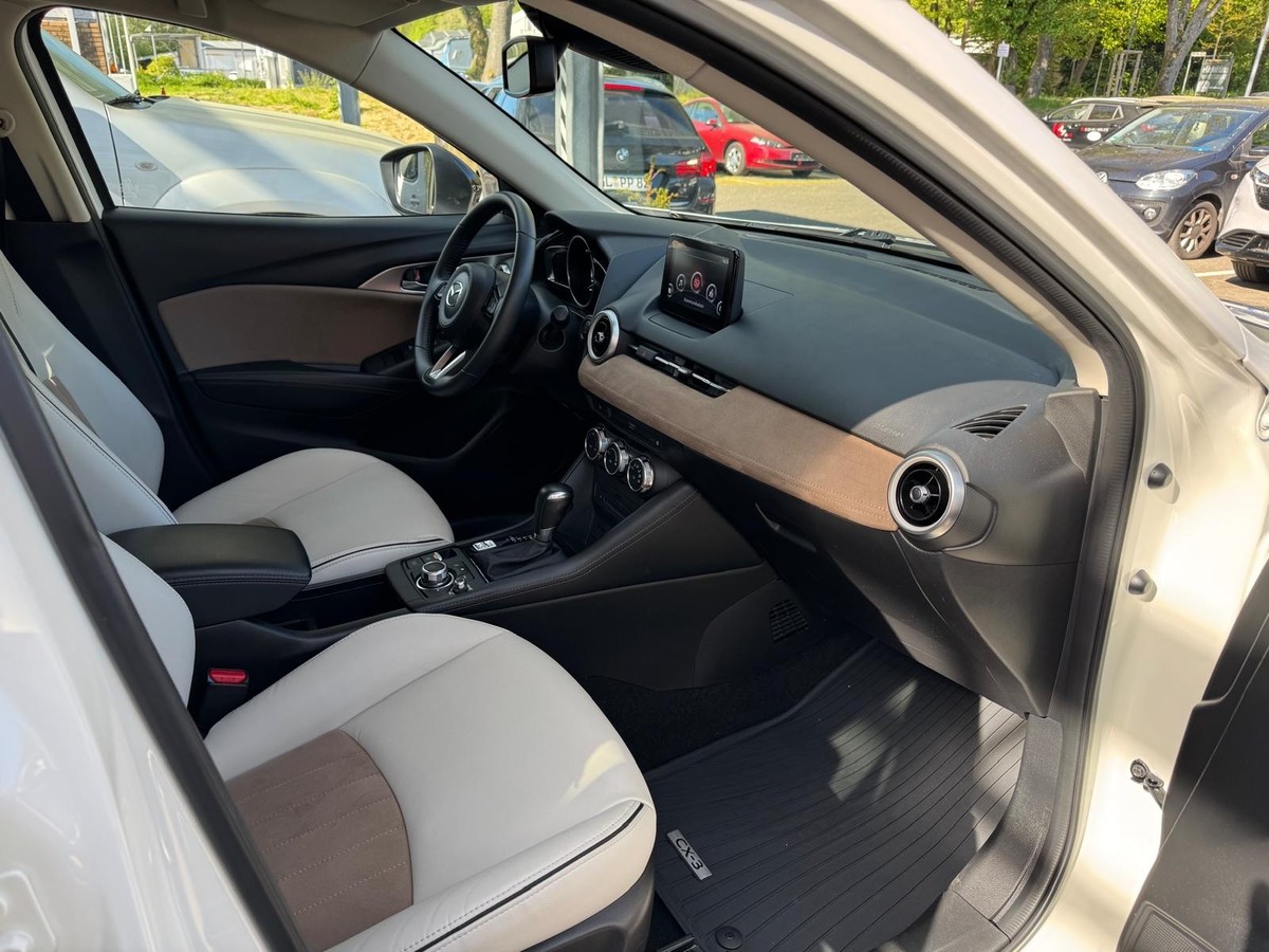 Mazda CX-3 121Ps Sondermodell Homura - Leder, PDC, Carplay, LED 