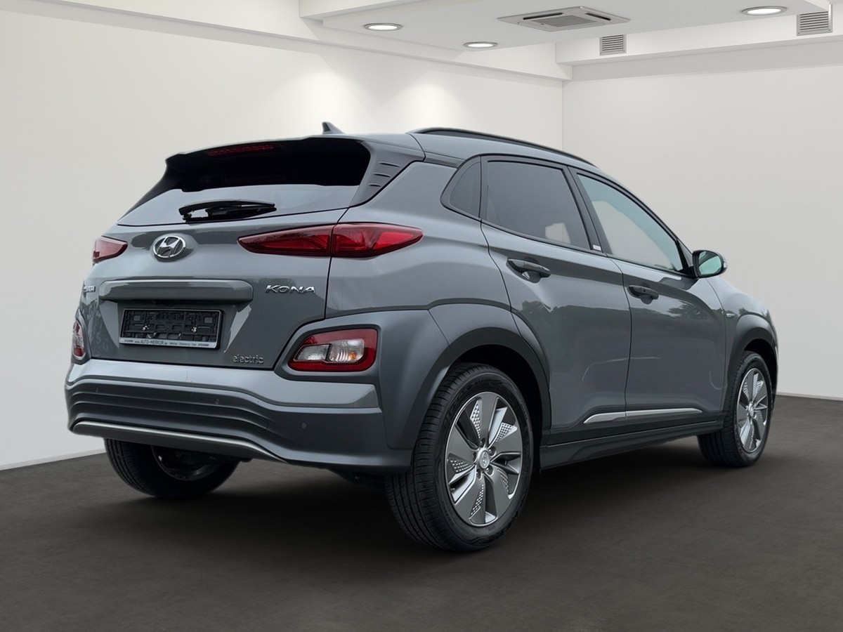 Hyundai KONA Elektro Advantage *Car Play* Wärmepumpe Klimaaut.