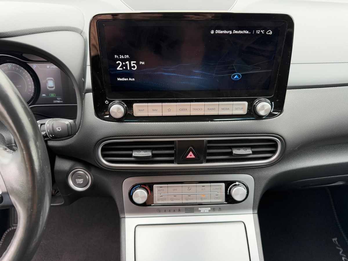 Hyundai KONA Elektro Advantage *Car Play* Wärmepumpe Klimaaut.