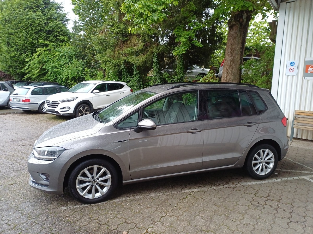 Volkswagen Golf Sportsvan 1,2 TSI LOUNGE ALLWETTER KLI MA W-PAKET PDC  