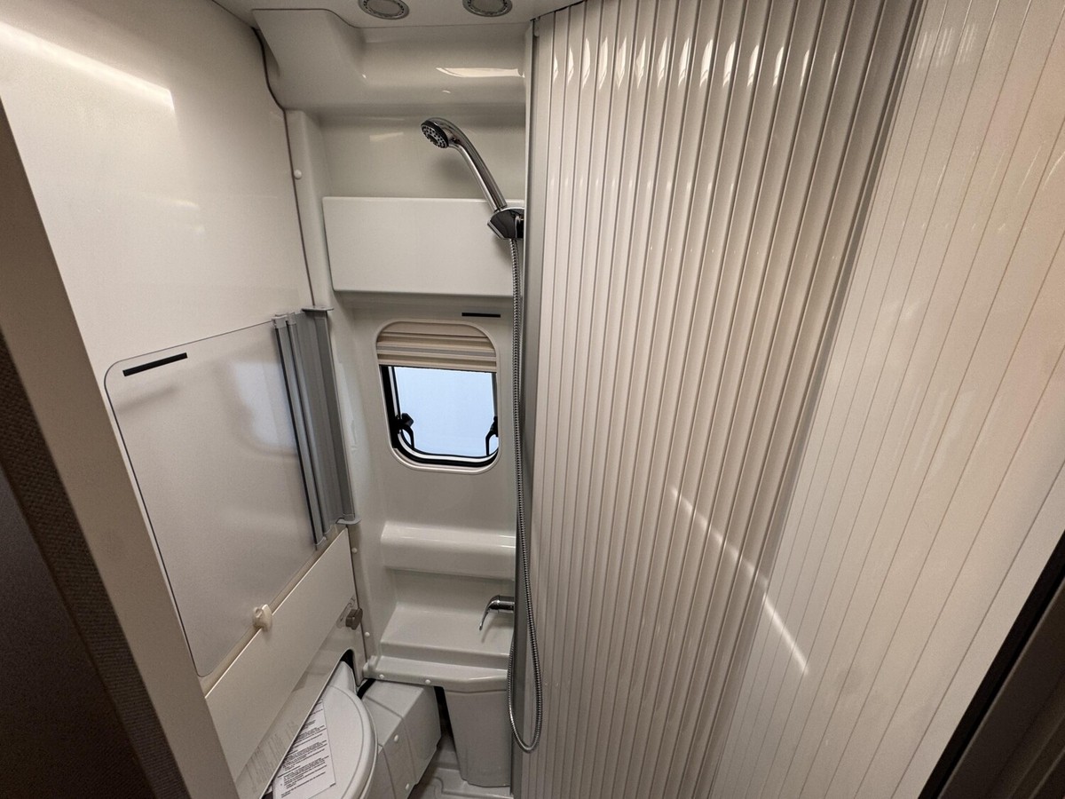 Malibu Van comfort GT skyview 640 LE LED+ACC+Automatik+Markise