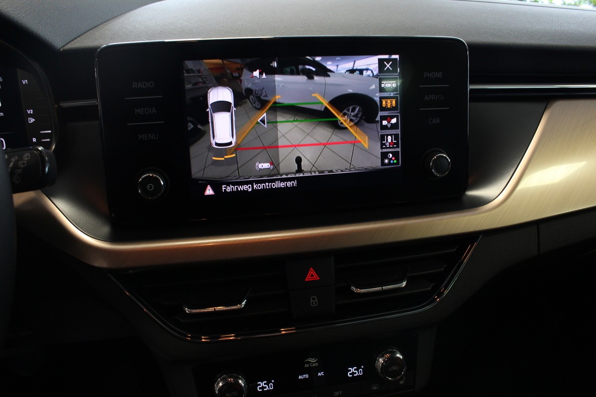 Skoda Kamiq Style OPF AHK LED Kamera Smartlink Tempomat