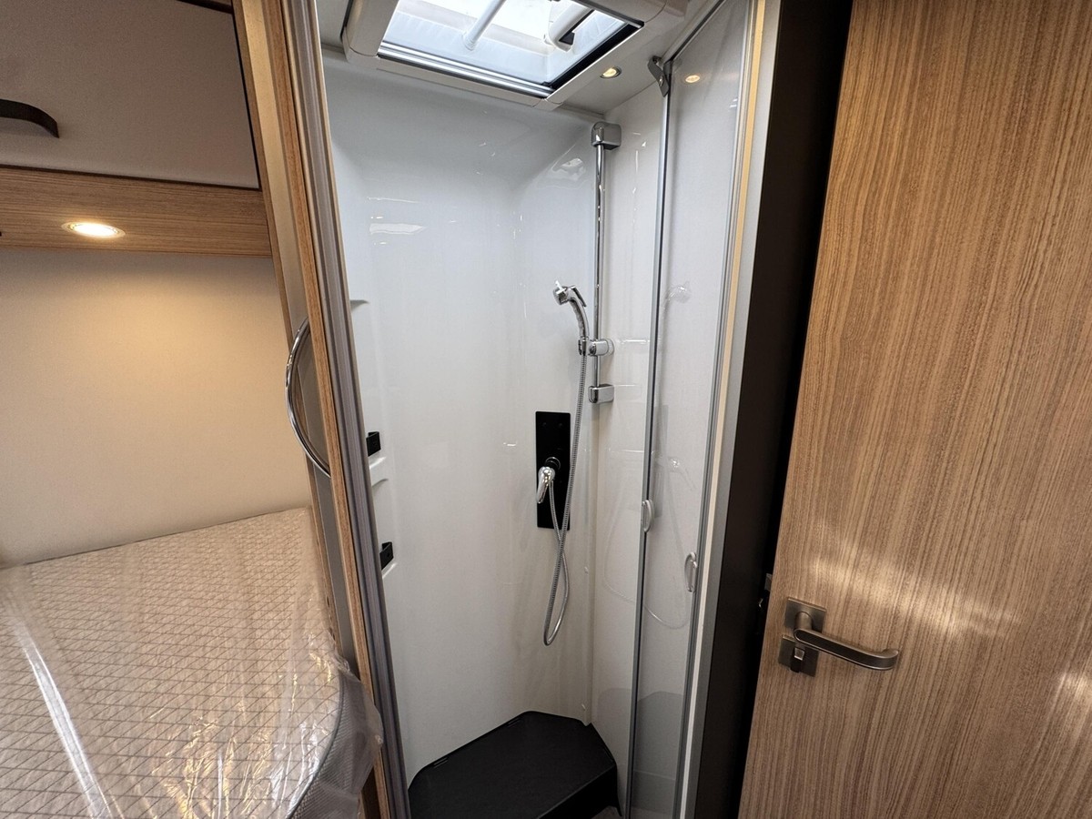 Malibu T 470 RB LE K comfort ACC+TV+Kaffeem+Leder