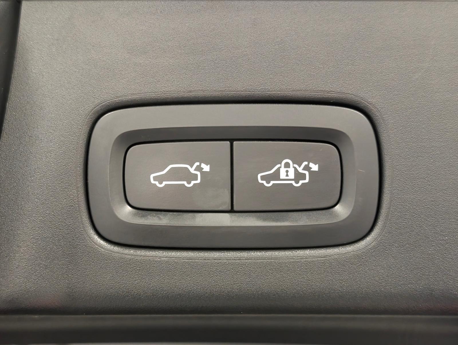 Volvo V90 Momentum Pro Matrix/Nav/H-K/AHK/SHZ/Kam/19LM