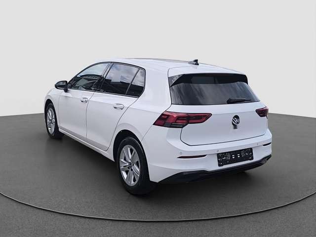 Volkswagen Golf 8 Lim. 1.5 TSI Life LED NAVI PDC