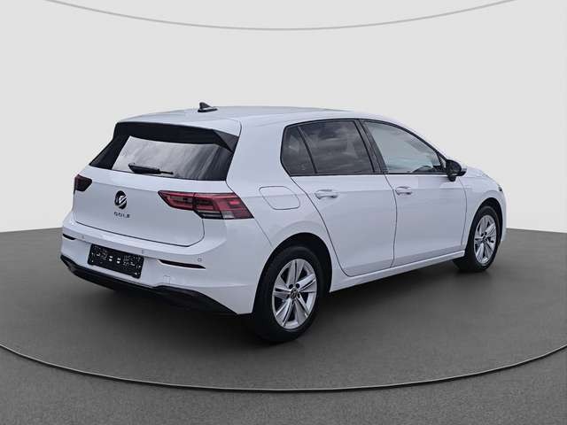 Volkswagen Golf 8 Lim. 1.5 TSI Life LED NAVI PDC