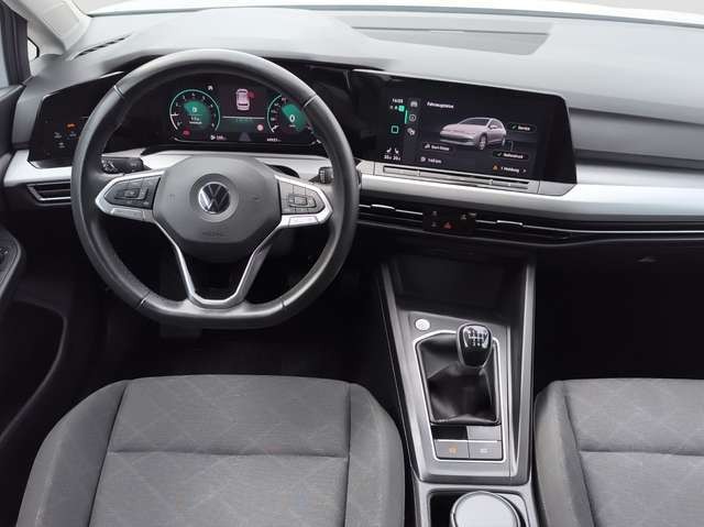 Volkswagen Golf 8 Lim. 1.5 TSI Life LED NAVI PDC