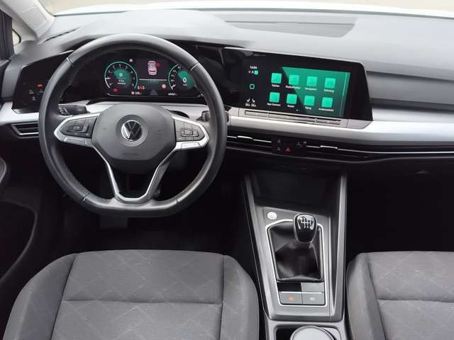 Volkswagen Golf 8 Lim. 1.5 TSI Life LED NAVI PDC