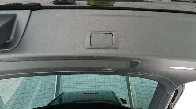 Audi A4 40 TFSI sport, Xenon, AHK, Navi, LMF, unfallfrei