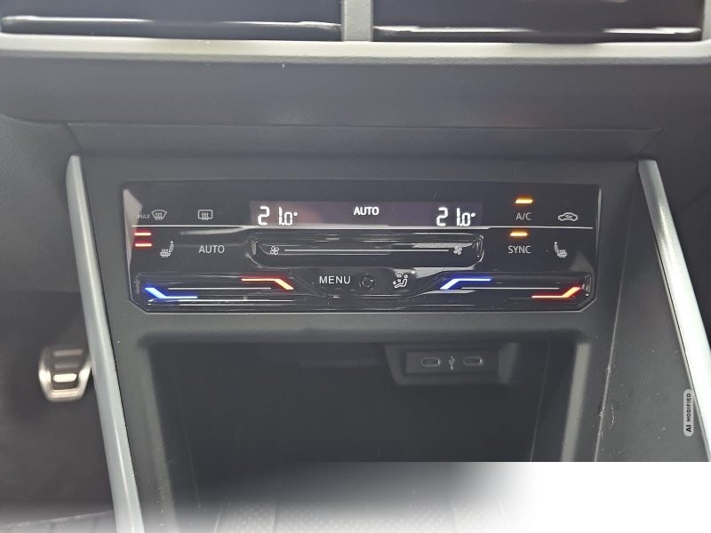 Volkswagen Taigo 1.0 TSI Goal Navi LED ACC Winter Sicht Spurp. P-Assist Kamera LM17