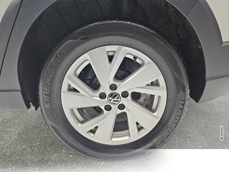 Volkswagen Taigo 1.0 TSI DSG Life Navi LED ACC Sitzheizung PDC Kamera LM16