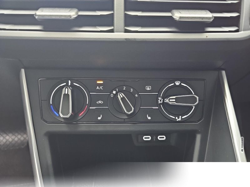Volkswagen Taigo 1.0 TSI DSG Life Navi LED ACC Sitzheizung PDC Kamera LM16