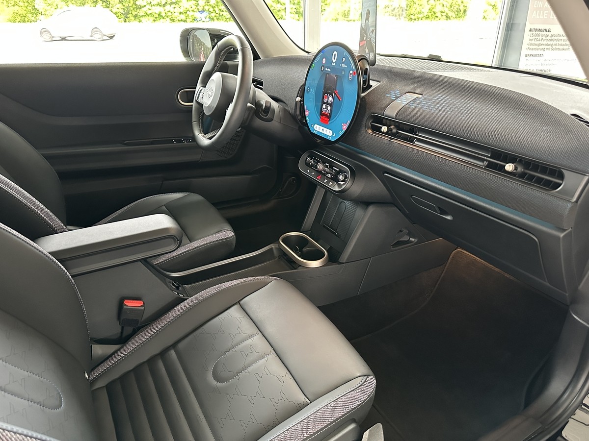 MINI Cooper C Classic Trim Sitz u.Lenkradhz Kamera LED Car Play