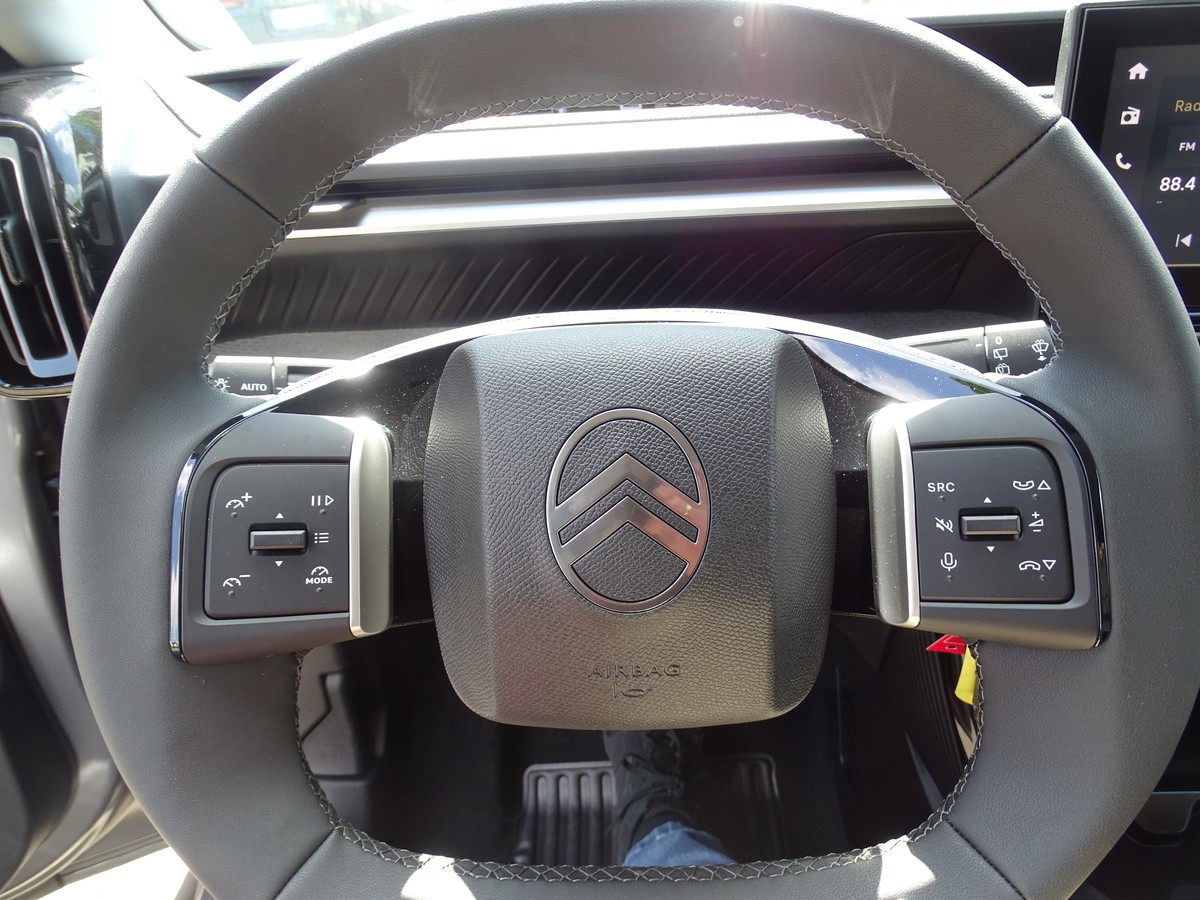Citroën C3 Aircross 1.2 Mild-Hybrid 145 MAX Automatik Kamera PDC
