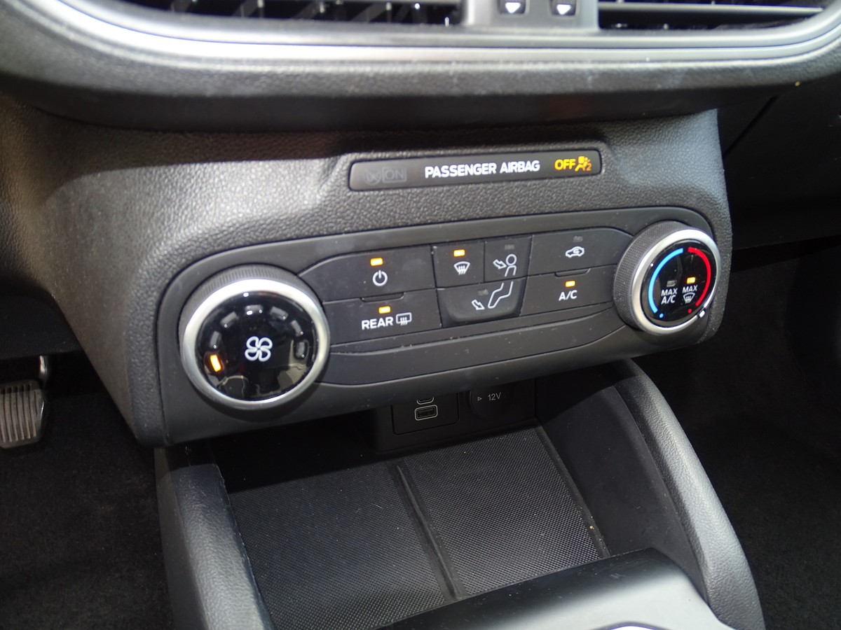 Ford Focus 1.0 EcoBoost Turnier Cool&Connect 