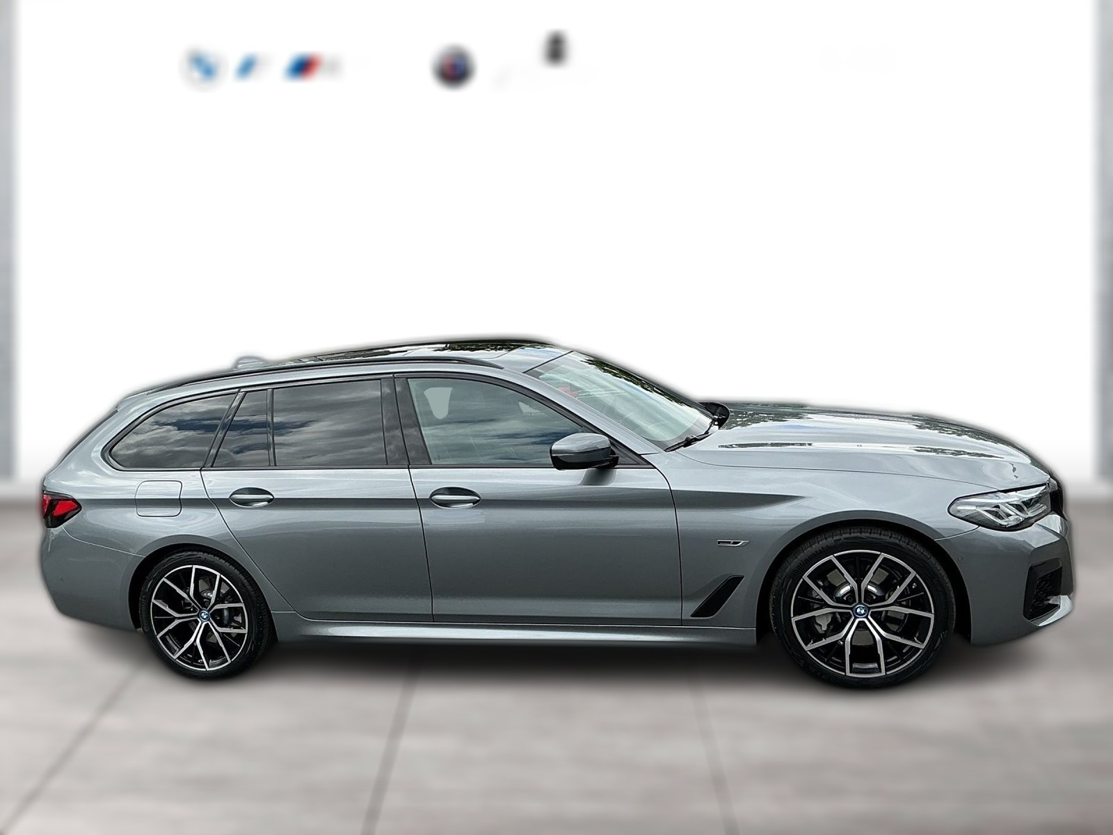 BMW 530 TOURING M SPORT AHK PANO LASER HUD E-SITZE ALARM KOMFORTZG HIFI DAB WLAN