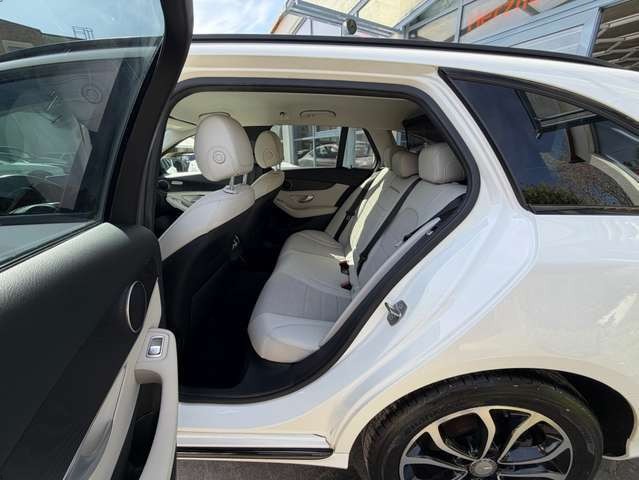 Mercedes-Benz C 220 T AVANTGARDE