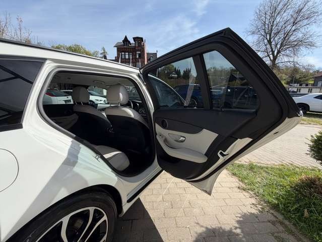 Mercedes-Benz C 220 T AVANTGARDE