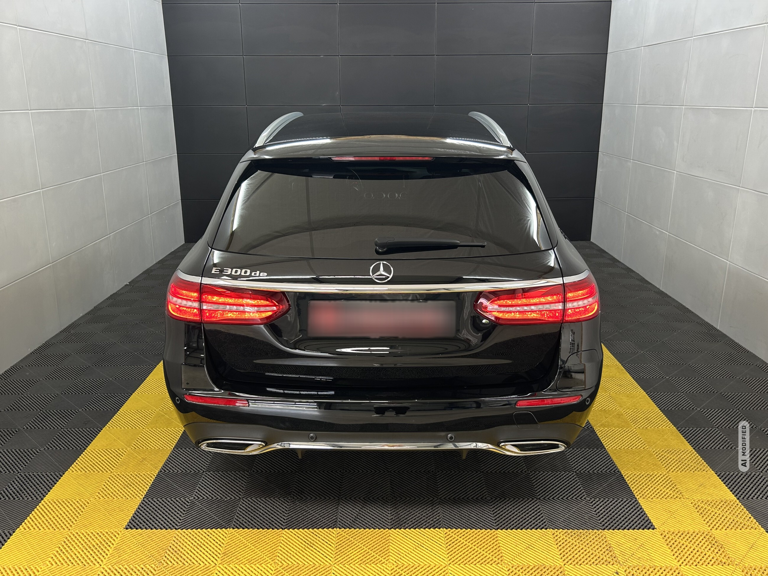 Mercedes-Benz E 300 de AMG-Line+ACC+Ambiente+Burmester+Keyless