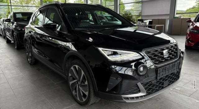 Seat Arona FR DSG Navi AHK Kamera Voll-LED ACC SitzHZG CarPla