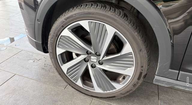 Seat Arona FR DSG Navi AHK Kamera Voll-LED ACC SitzHZG CarPla