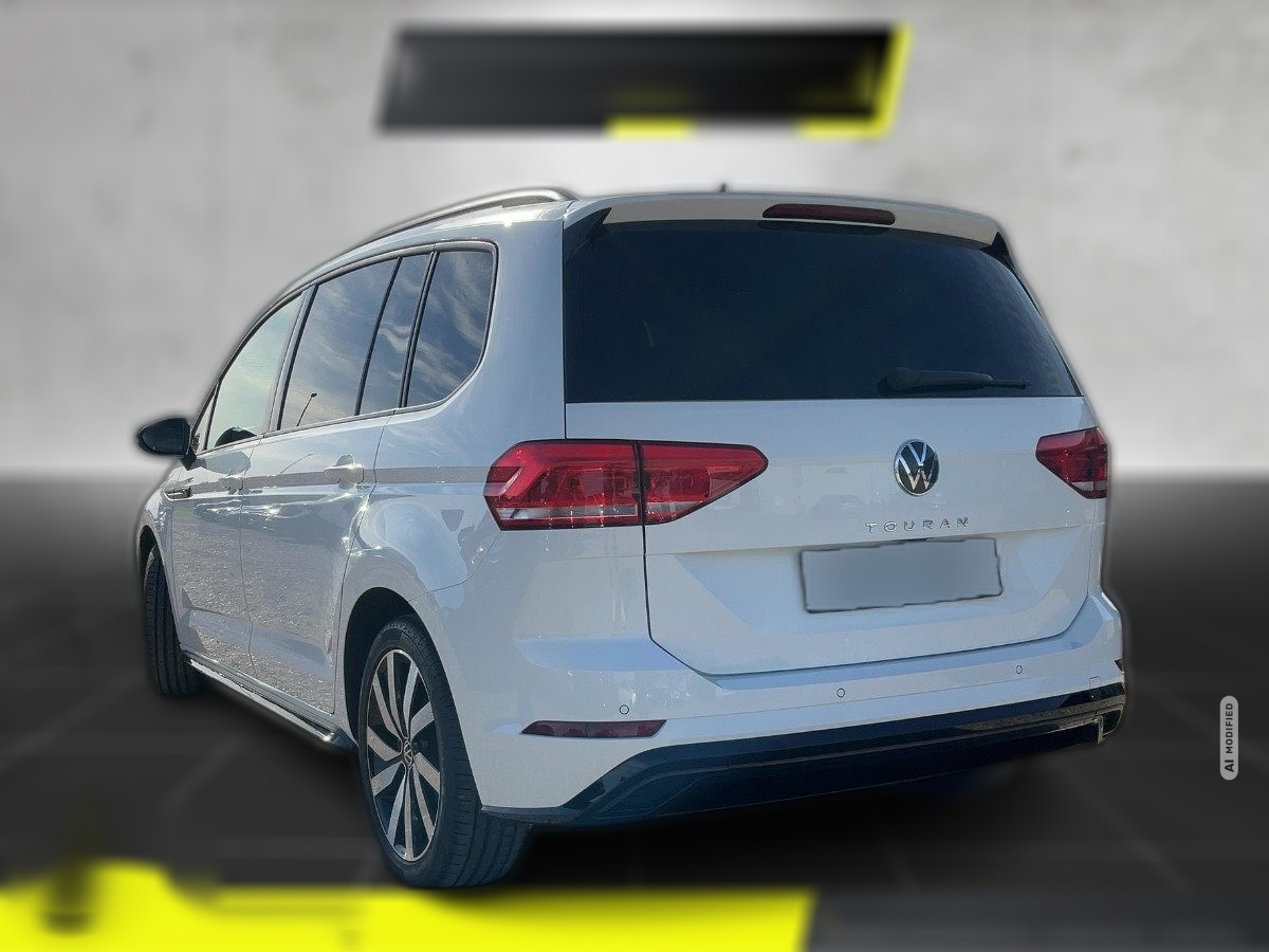 Volkswagen Touran BMT 1.5 TSI R Line ACC,AHK,AUTOM.,LED