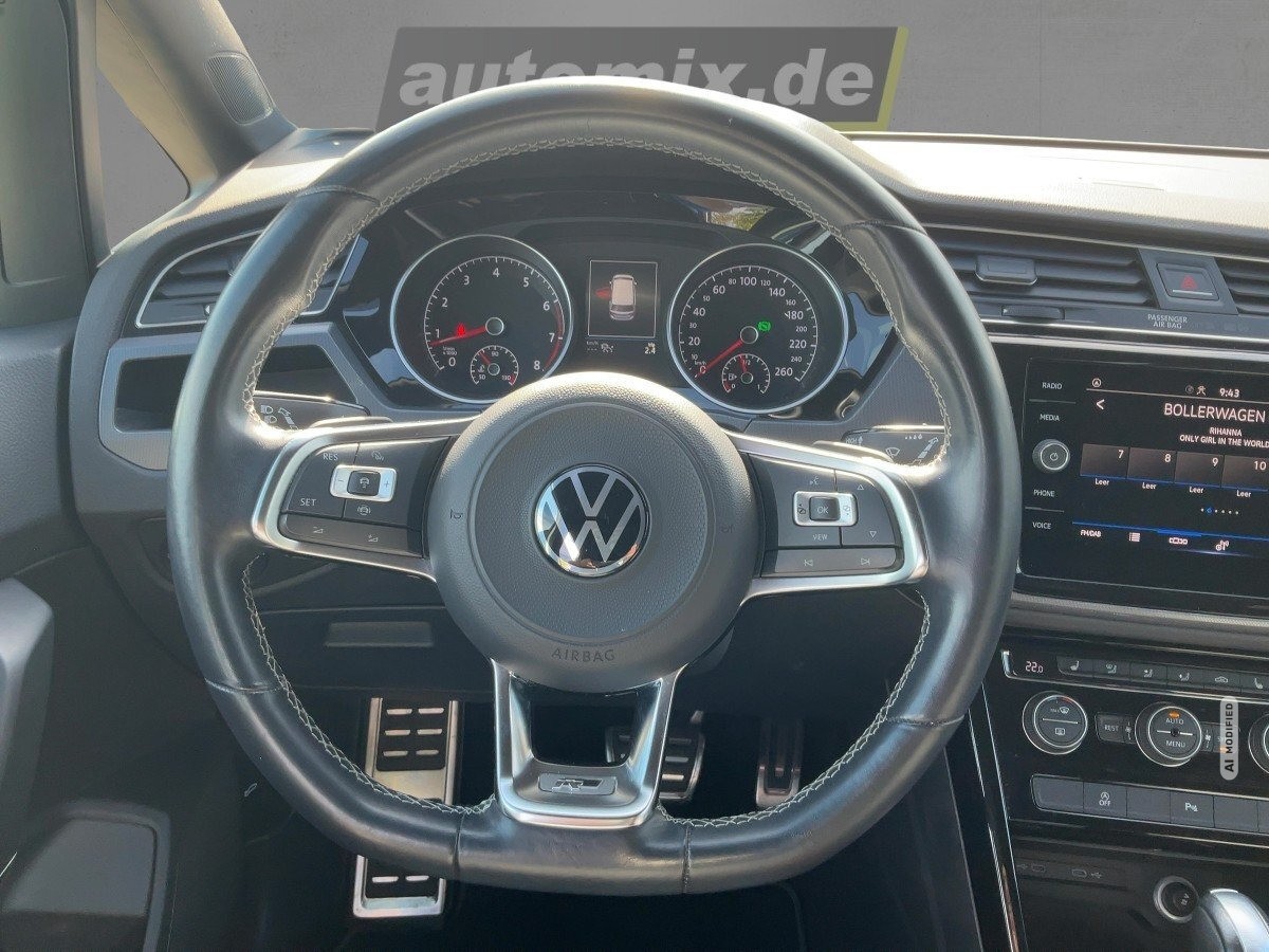 Volkswagen Touran BMT 1.5 TSI R Line ACC,AHK,AUTOM.,LED