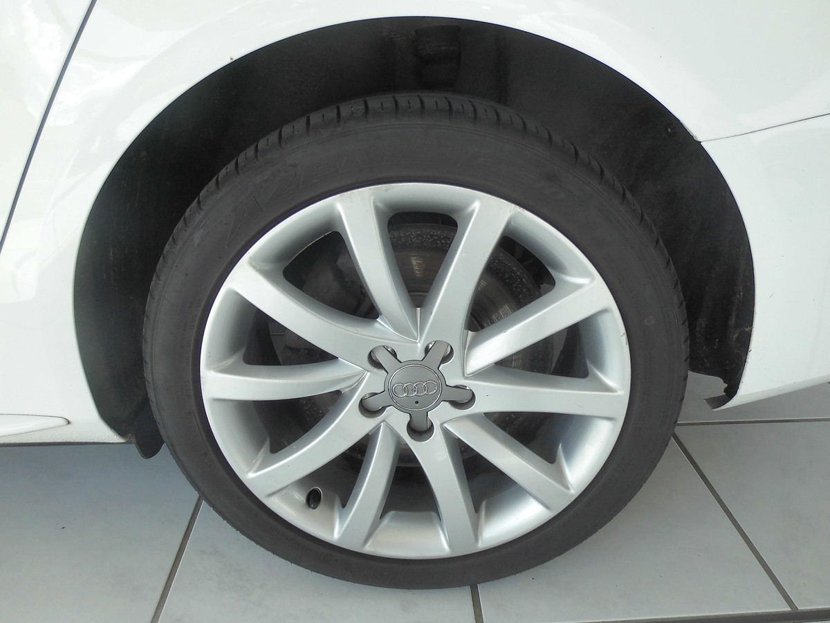 Audi A4 2.0 TDI  Avant, SHZ, PDC, AHK, Climatronic, Xenon
