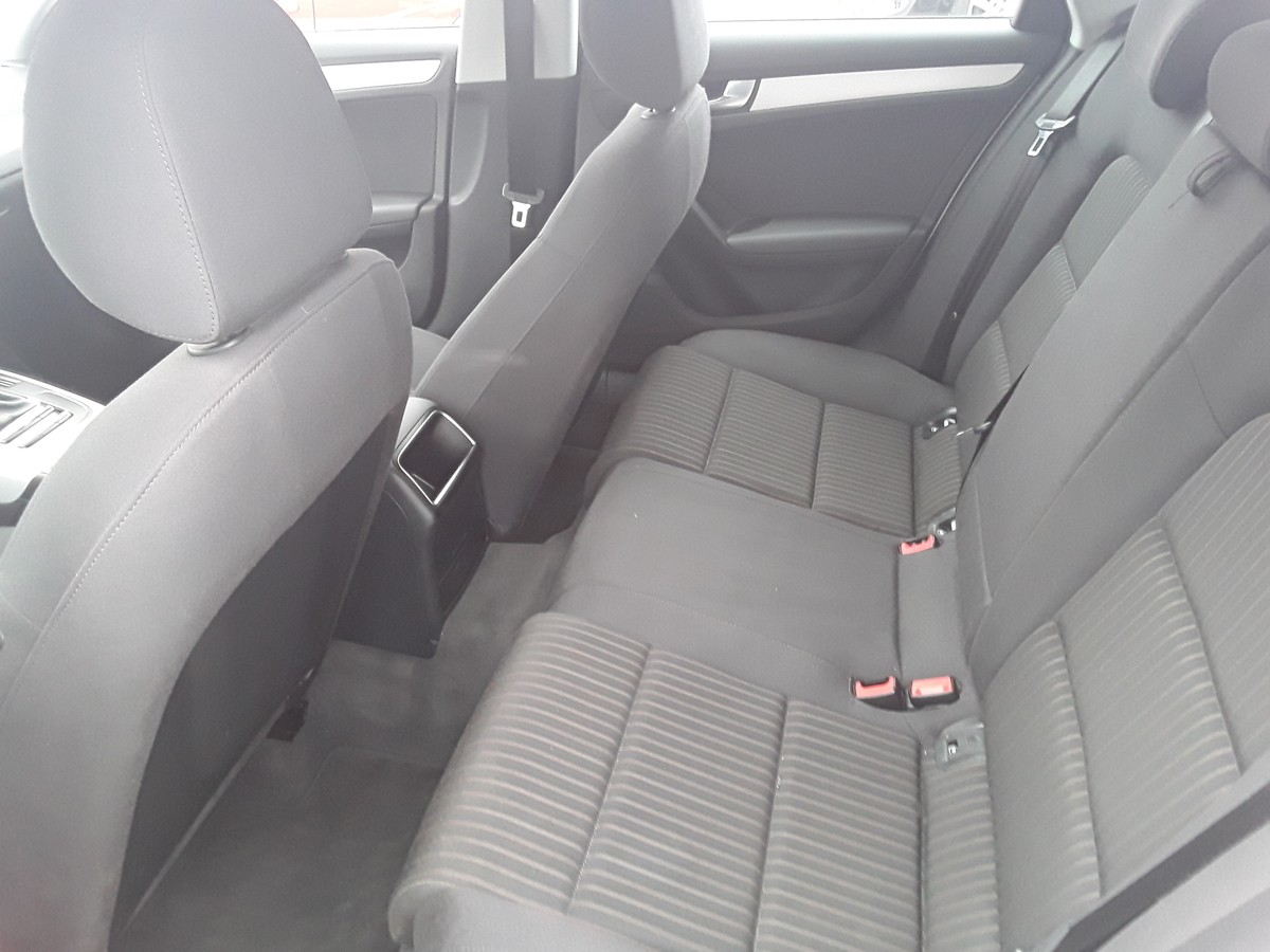 Audi A4 2.0 TDI  Avant, SHZ, PDC, AHK, Climatronic, Xenon