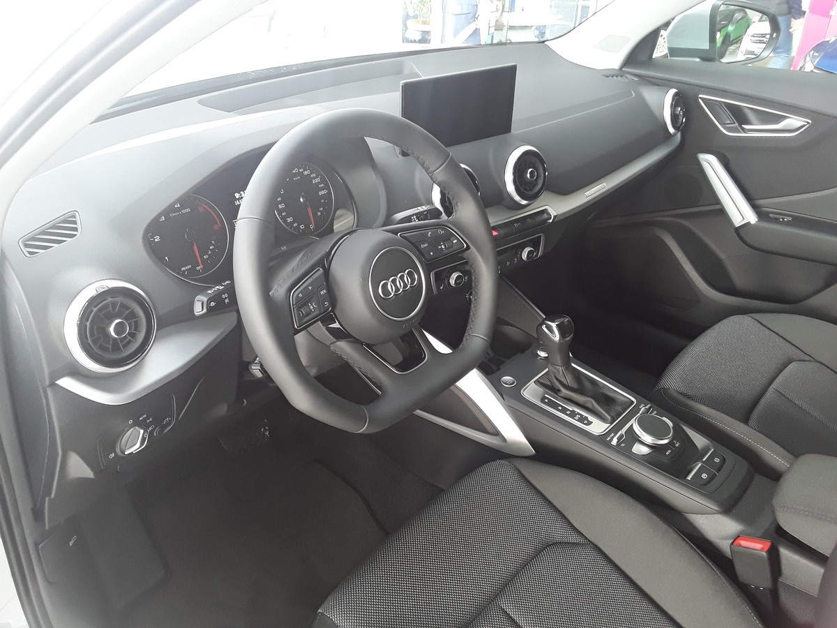 Audi Q2 35 S line 2.0 TDI DSG, 