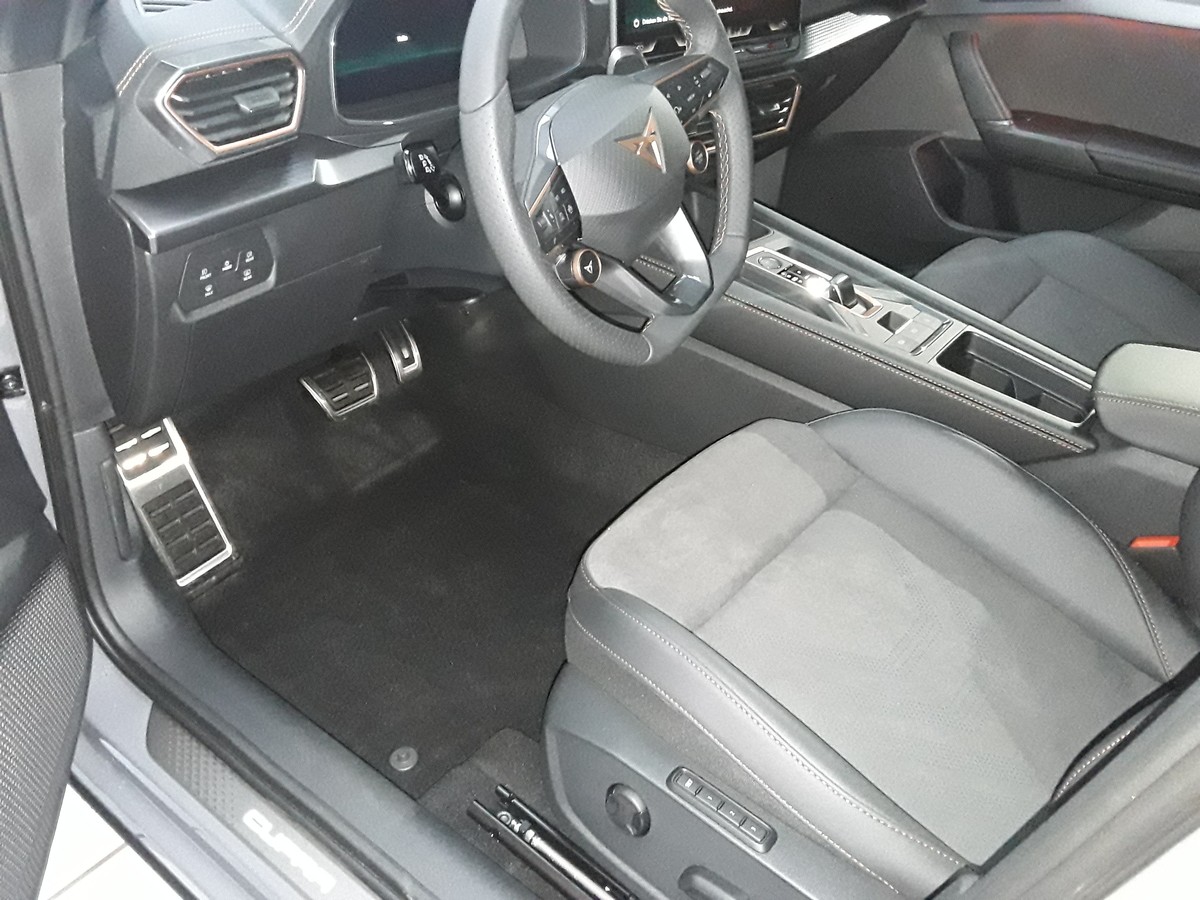 Cupra Formentor 2.0 TSI VZ 4Drive, AHK, Verkauf im Kundenauftrag!