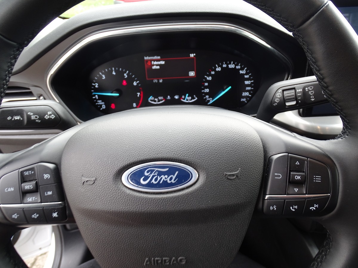 Ford Focus 1.0 EcoBoost Turnier Titanium 