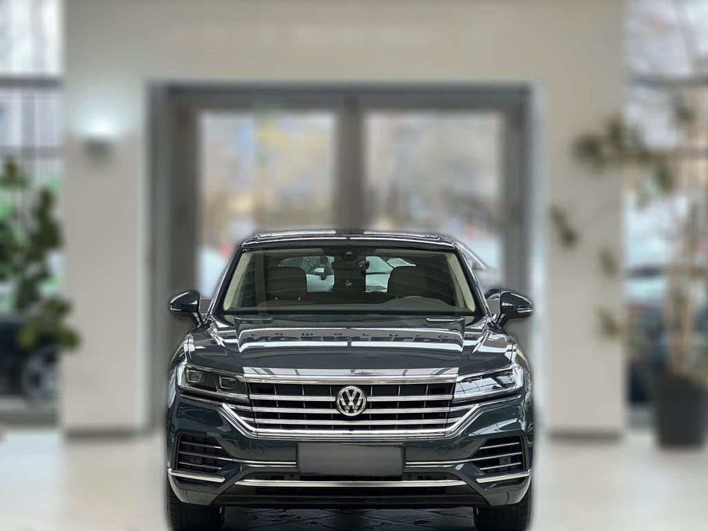 Volkswagen Touareg 3.0 Atmosphere*4x4 Lenk+Luftfd+AHK*
