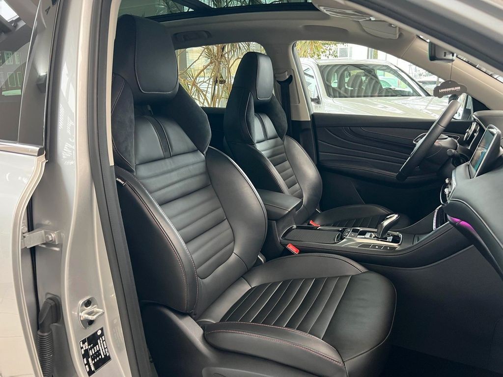 MG HS Luxury*ACC*360°*PANO*SHZ*NAV*CARPLAY*AMBIENT