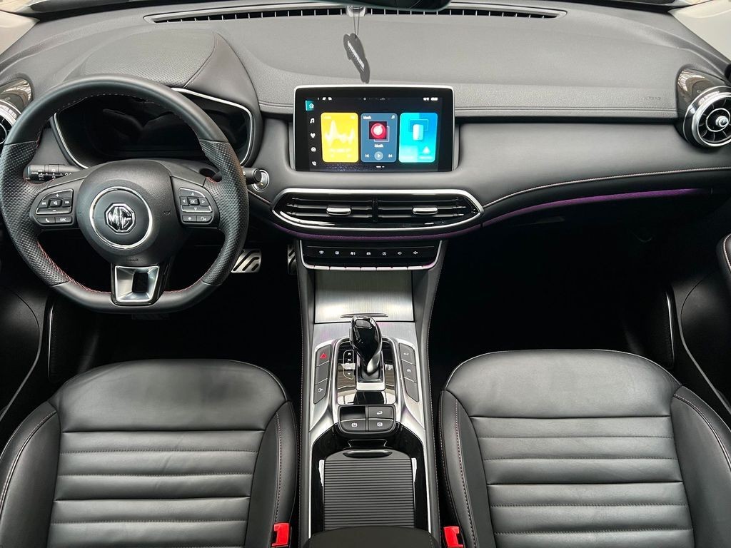 MG HS Luxury*ACC*360°*PANO*SHZ*NAV*CARPLAY*AMBIENT