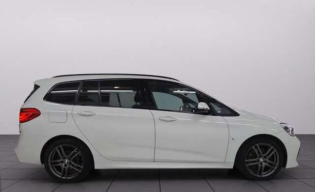 BMW 220 i Gran Tourer M Sport *PANO*AHK*HUD*LED*SHZ*