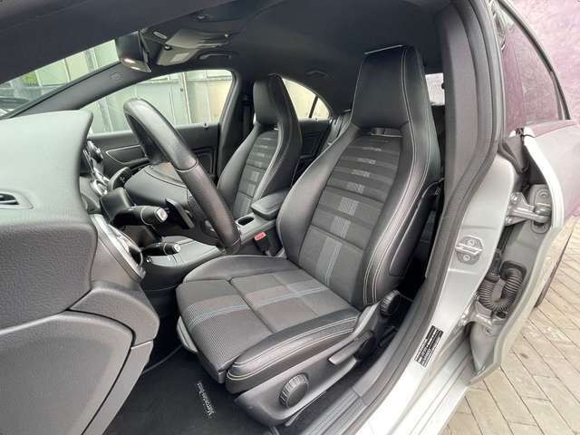 Mercedes-Benz CLA 200 Urban DCT Navi AgilityControl SH Assist