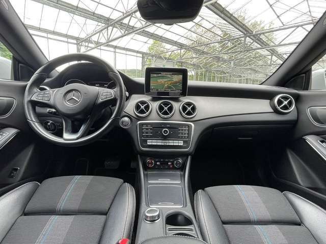 Mercedes-Benz CLA 200 Urban DCT Navi AgilityControl SH Assist