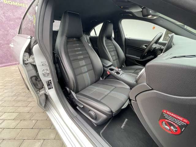 Mercedes-Benz CLA 200 Urban DCT Navi AgilityControl SH Assist